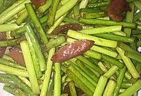 蒜薹炒腊肠的做法