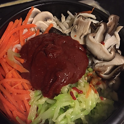 什锦石锅拌饭