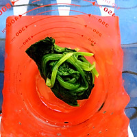 减肥利器——菠菜香蕉泥#春天中的一抹绿色#的做法图解3