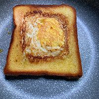 家庭版 早餐  鸡蛋芝士「吐司」的做法图解4