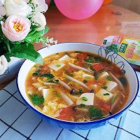 #福气年夜菜#西红柿豆腐菌菇汤的做法图解16