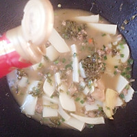 肉末酸菜汤粉利的做法图解12