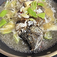 家常红烧罗非鱼的做法图解9