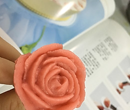 豆沙裱花的做法