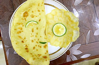 日月饼（其实就是椰香面饼）