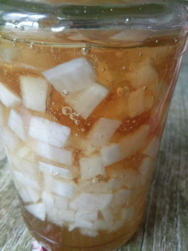 白萝卜蜂蜜水做法图片