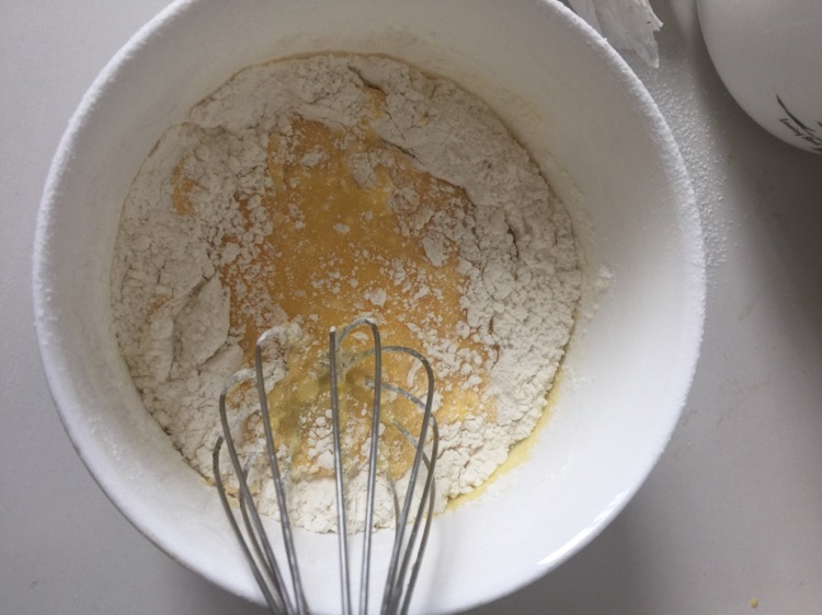 10L小烤箱做6寸戚风零失败的做法图解7
