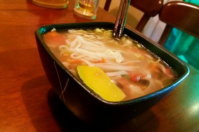 暖胃番茄蛋汤面