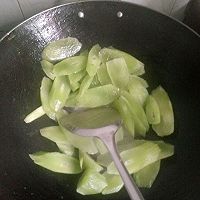 简易版莴笋炒肉的做法图解3