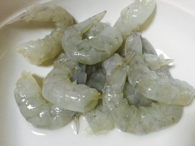 【八月家】燕皮虾肉馄饨的做法图解2