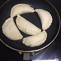 没想到烫面做的韭菜盒子味道也不错呦的做法图解23