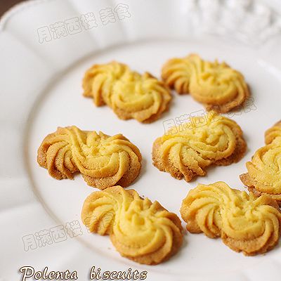 玉米酥饼---Polenta biscuits