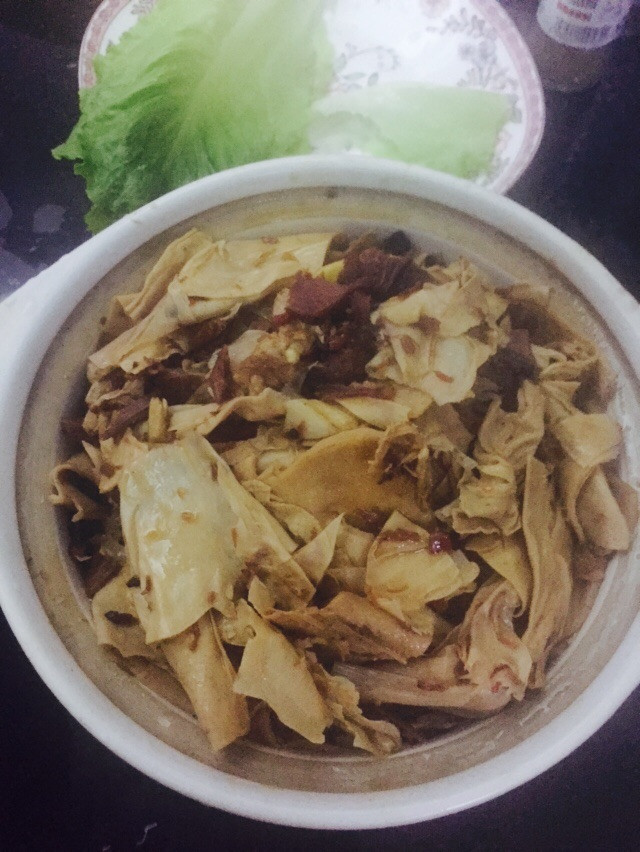 笋衣烧熏肉的做法
