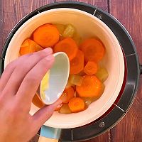 橙味胡萝卜汤的做法图解5