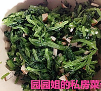 #舌尖还原#茼蒿《舌尖上的中国》之时节---“姜汁茼蒿”！的做法图解3