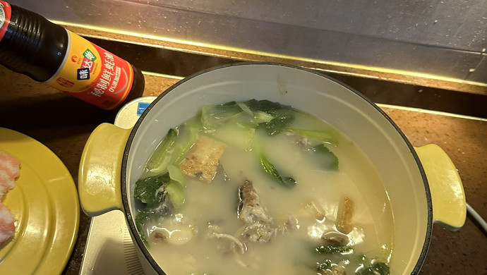 鲫鱼豆腐汤