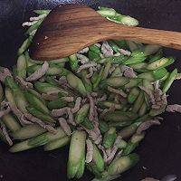 #青春食堂＃芦笋炒肉的做法图解6