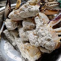 #米饭最强CP#牛蛙肉蟹煲的做法图解2