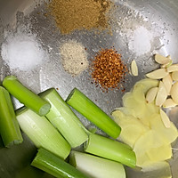 蜜汁香菇烤鸡的做法图解2