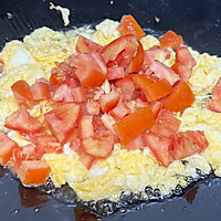 #万物皆可搭#营养美味早餐：西红柿鸡蛋打卤面的做法图解4