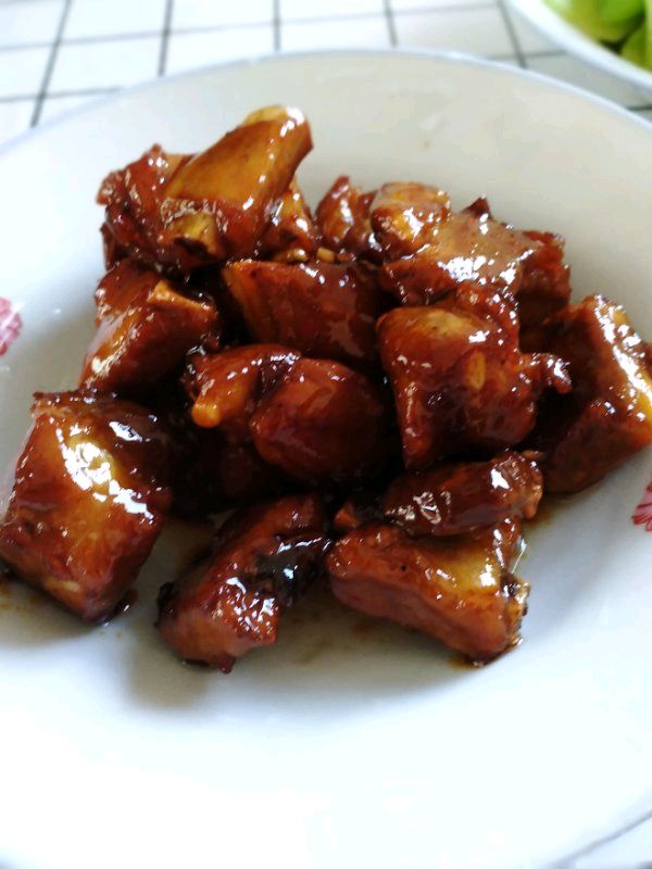 Braised spareribs in soy sauce