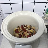 滋补母鸡汤的做法图解3