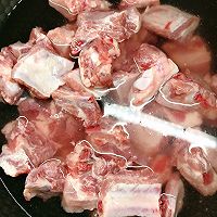 广东｜香菇木耳排骨汤的做法图解2