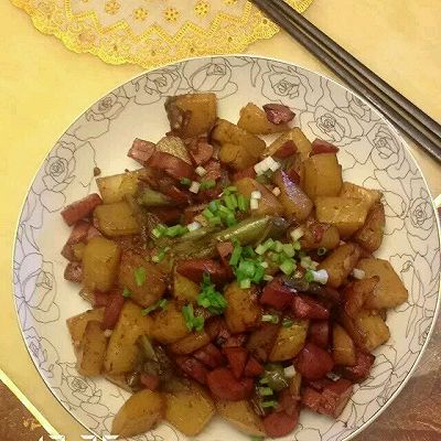 土豆炒火腿肠
