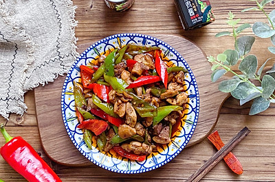 双椒炒鸡丁 鸡肉鲜嫩入味的窍门