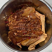 不加油和水的电饭锅煨鸡的做法图解4