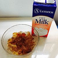 牛奶炖桃胶～满满的胶原蛋白的做法图解1
