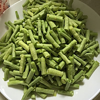 肉末豇豆的做法图解1