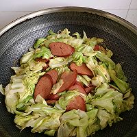 #加油 卡塔尔#红肠炒洋白菜的做法图解7