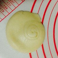 蛋黄酥的做法图解11
