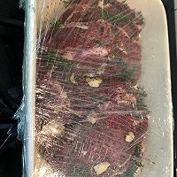 BBQ版牛排的做法图解1
