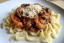 意式番茄肉酱面（la sauce bolognaise)的做法