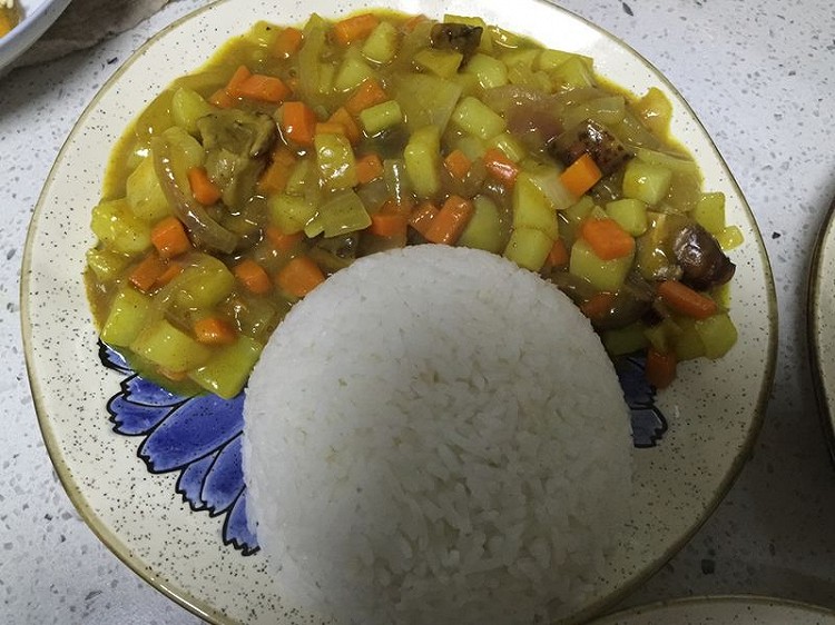 咖喱土豆饭的做法