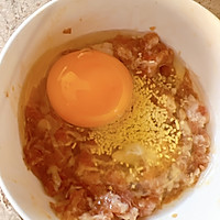 墨鱼蛋肉饼蒸蛋的做法图解3