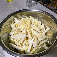 春笋豌豆排骨煲的做法图解3