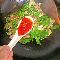 芹菜炒猪肉的做法图解7