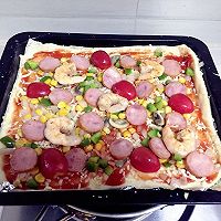 重磅满屏鲜虾香肠披萨的做法图解7
