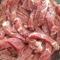 冬笋青椒炒牛肉（嫩）的做法图解1