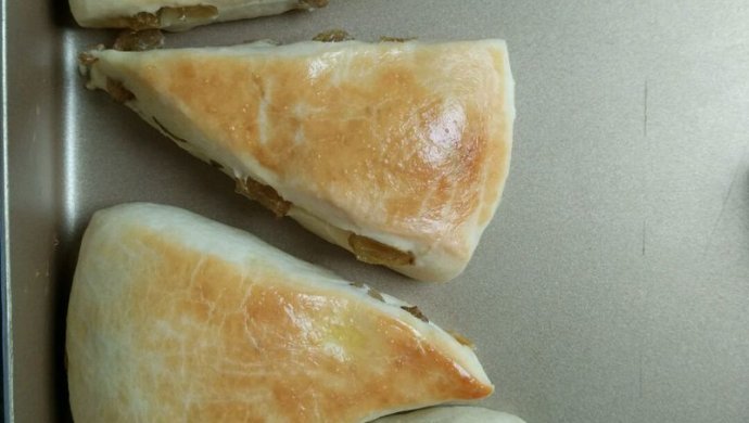 葡萄干司康牛奶