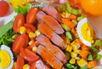#金龙鱼橄榄油调和油520美食菜谱#黑椒牛排沙拉的做法