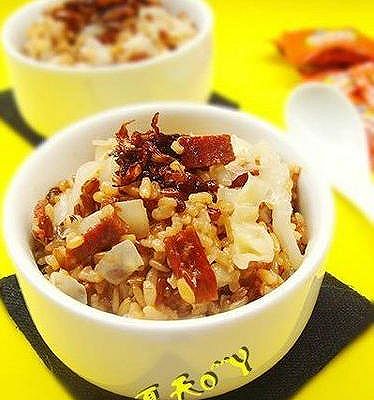红葱油卷心菜焖金华火腿糙米饭