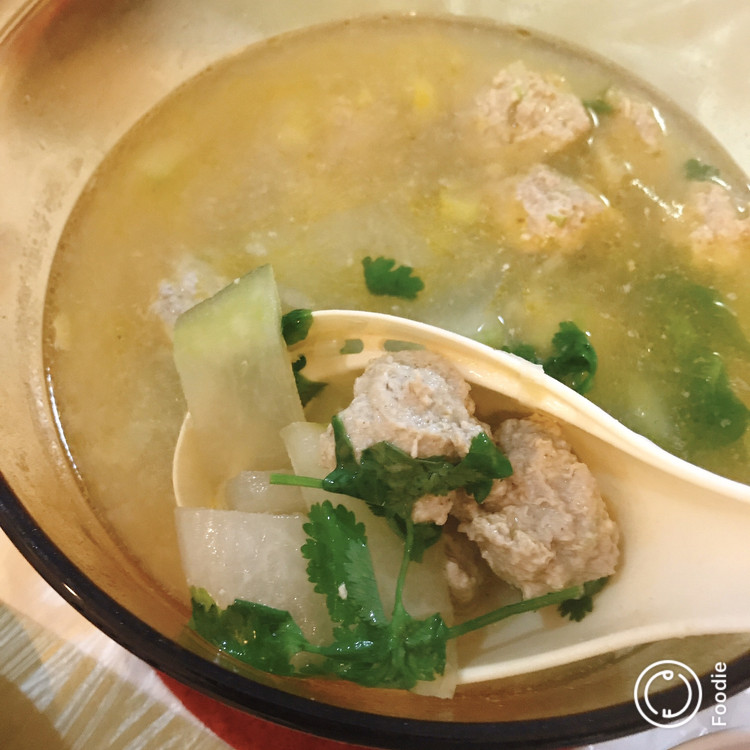 汆丸子冬瓜汤的做法