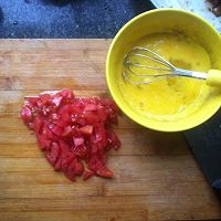 西红柿鸡蛋炒馒头的做法图解2
