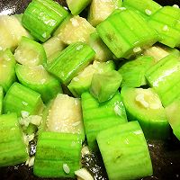 #解腻开胃就吃它#丝瓜炒老油条，夏季必吃清热祛暑的做法图解8