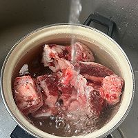 牛排骨清汤的做法图解2