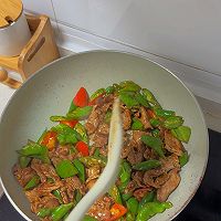 下饭菜辣椒炒肉的做法图解3